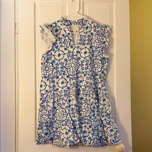 Sail to Sable White Dress with Blue Floral Tile Print Sz M